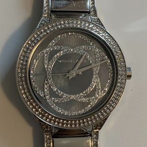 Michael Kors Silver Watch w/Extra Links